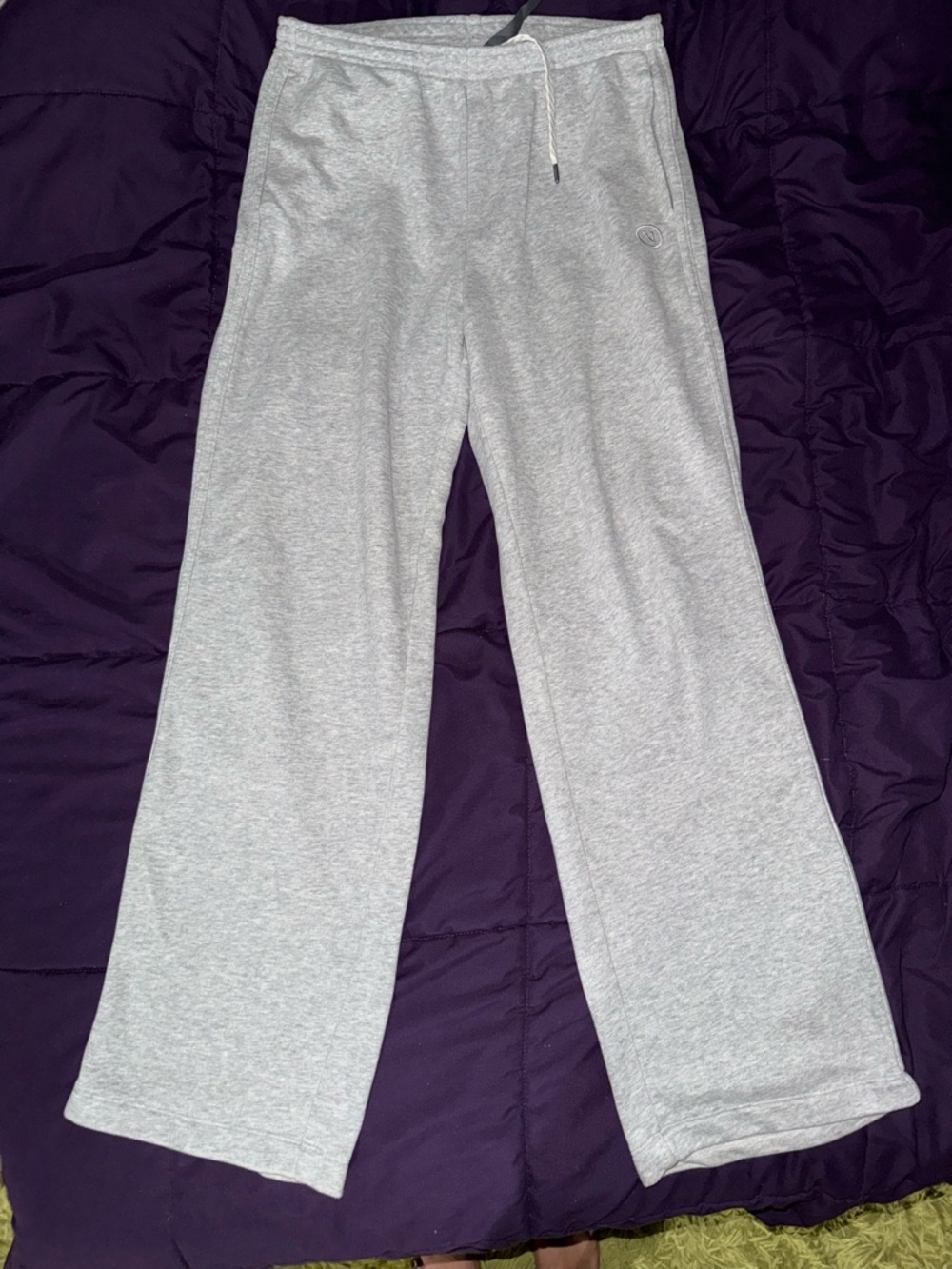 Vuori Light Gray Woman’s Relaxed Sweatpants